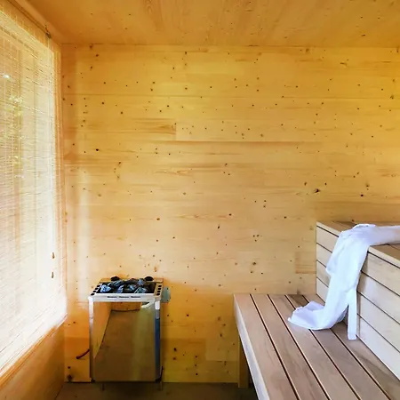 Apartamento Burgstrasse Ost Mit Garten Und Sauna Altleiningen