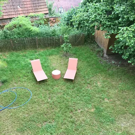 Apartment Ferienapartment Burgstrasse Ost Mit Garten Und Sauna Altleiningen
