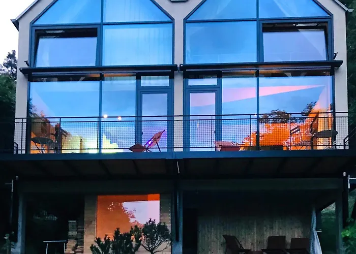 Burgstrasse Ost Mit Garten Und Sauna * Altleiningen